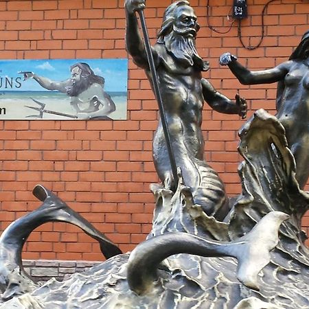 Neptuns Hotel Jūrkalne Екстериор снимка